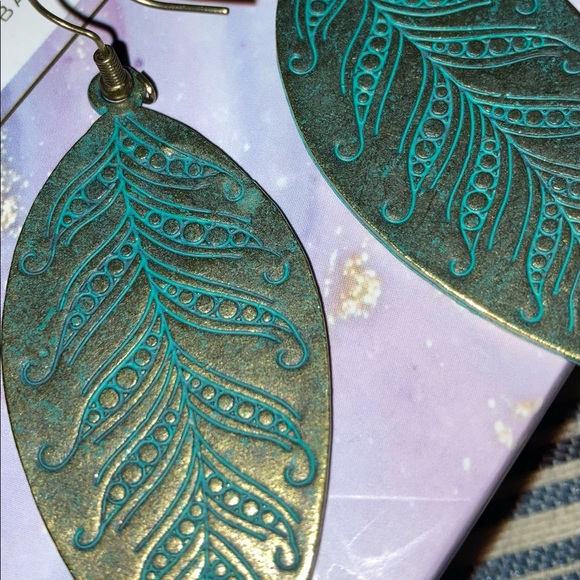 Earrings in Antique Bronze with green Patina - Picture 3 of 5